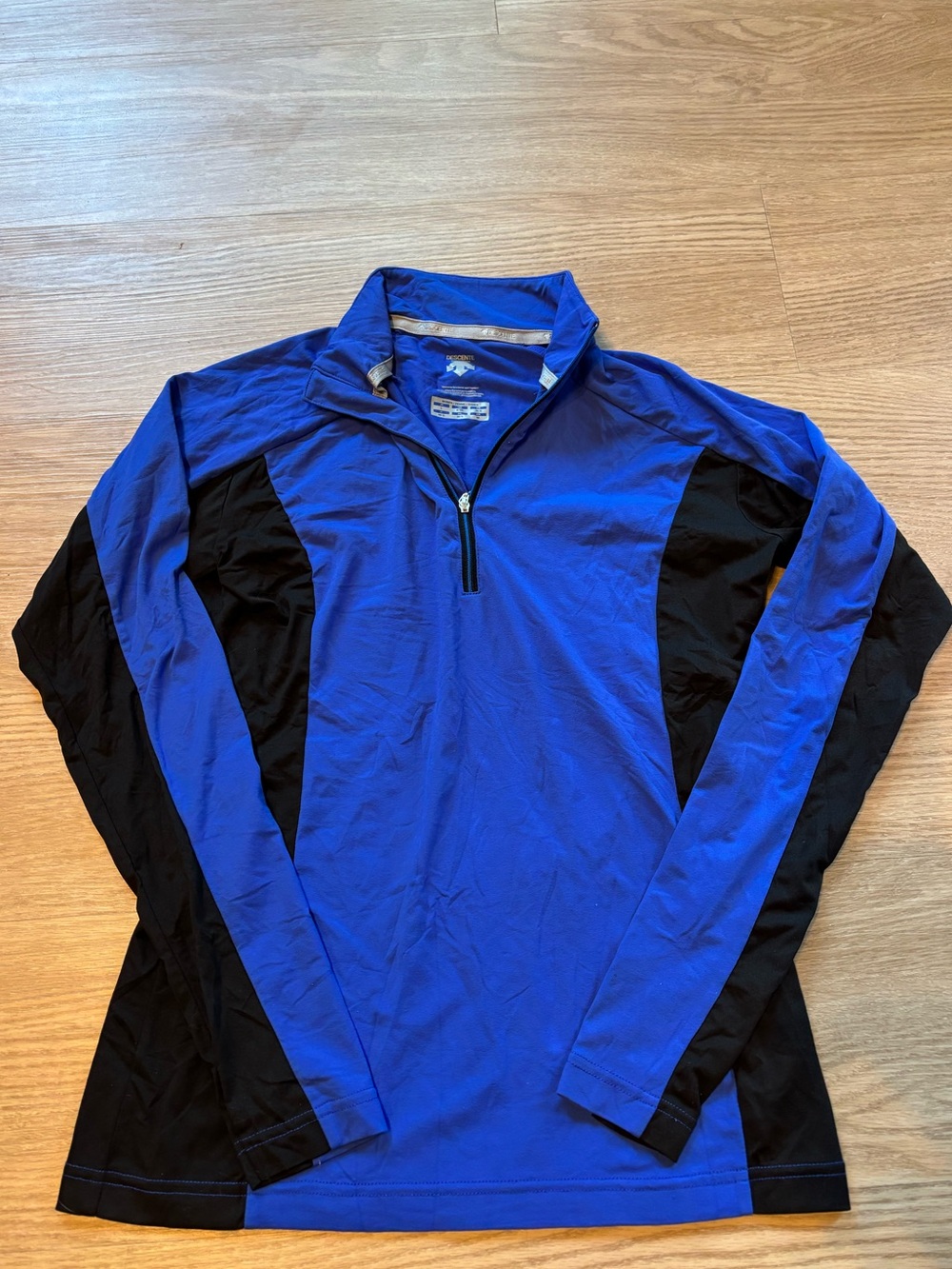 Descente Women’s XS Base Layer 1/4 Zip Pullover Ski Blue Black